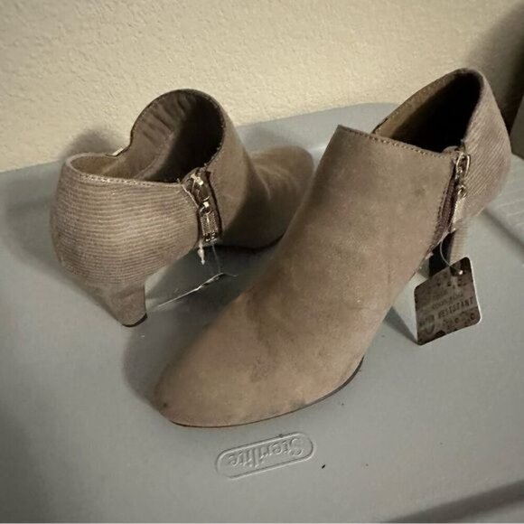 London Fog Birch Leather Ankle Boot Gray Beige Women 8.5 Stiletto Heel Shoes - Picture 2 of 11